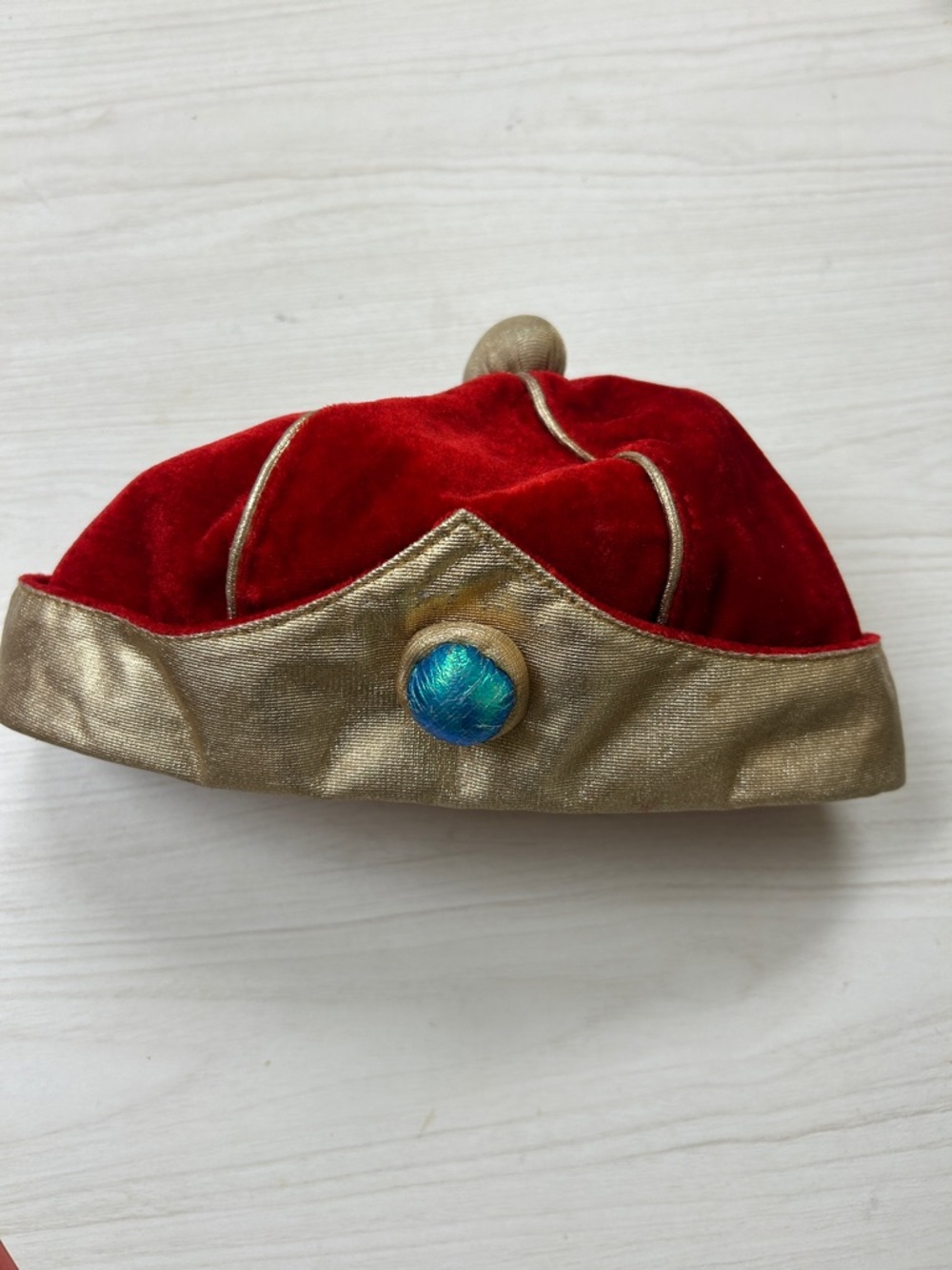 Red Velvet Gold-Trimmed Decorative Pouch